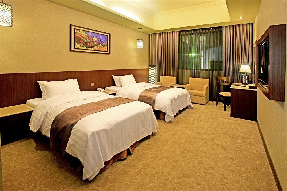 Guanko Hotel Jiayi Zewnętrze zdjęcie