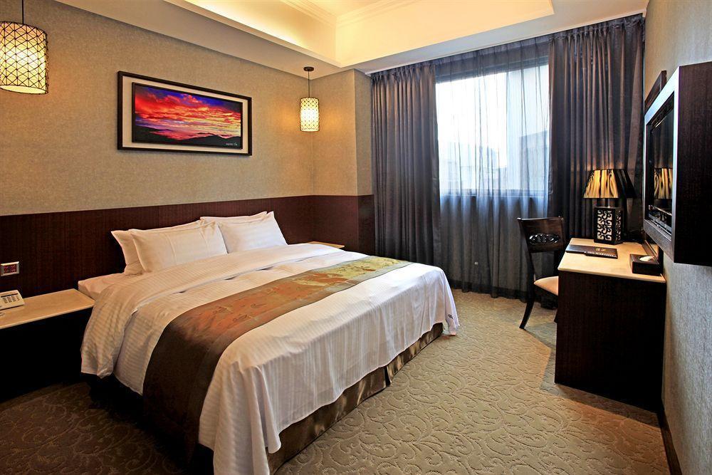 Guanko Hotel Jiayi Zewnętrze zdjęcie