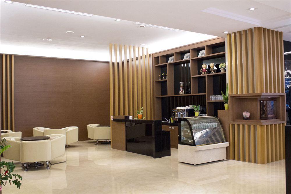Guanko Hotel Jiayi Zewnętrze zdjęcie