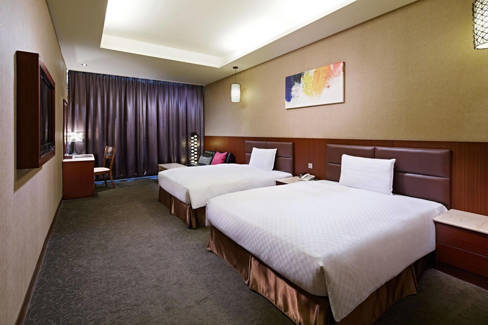 Guanko Hotel Jiayi Zewnętrze zdjęcie