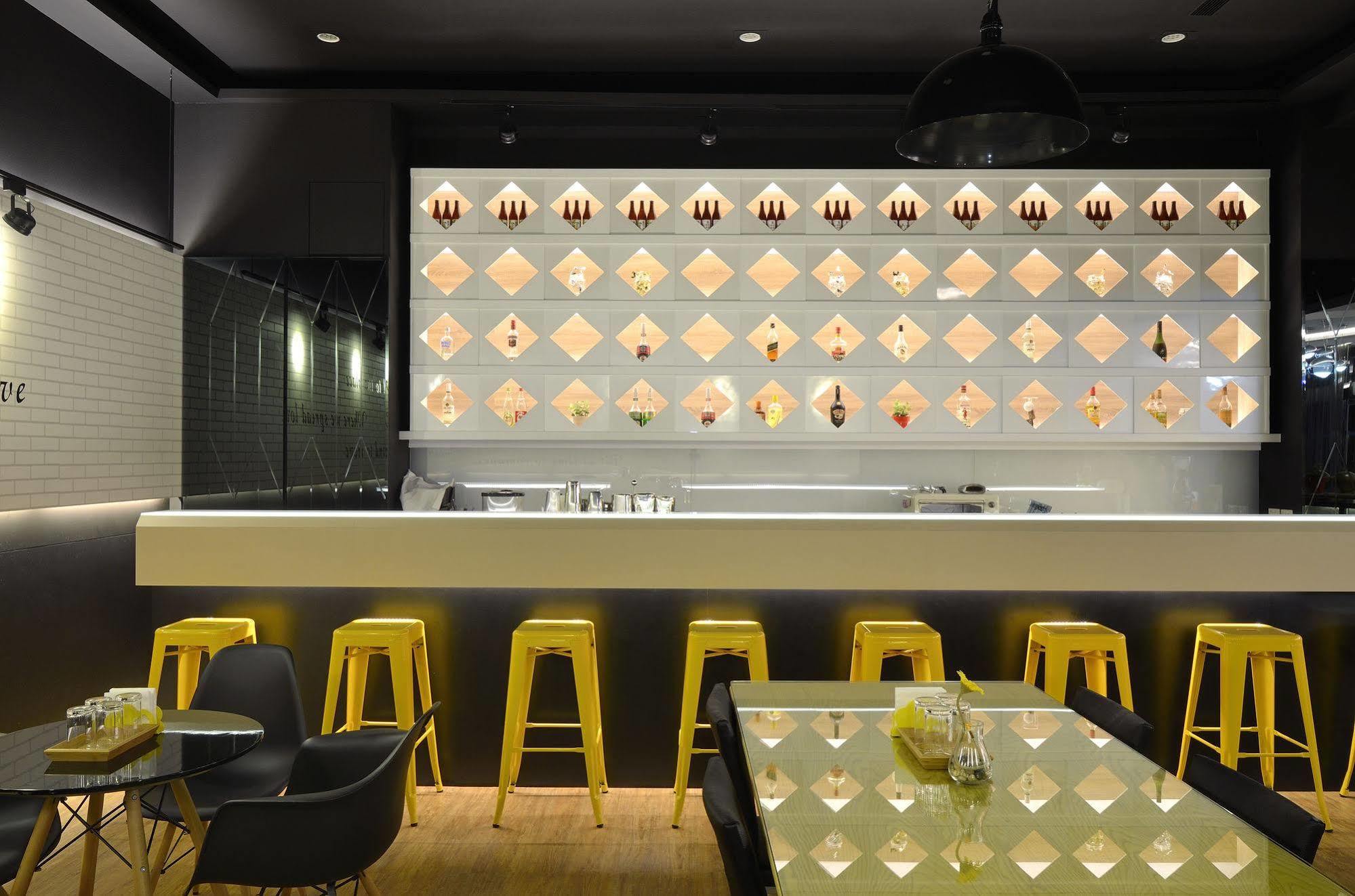 Guanko Hotel Jiayi Zewnętrze zdjęcie