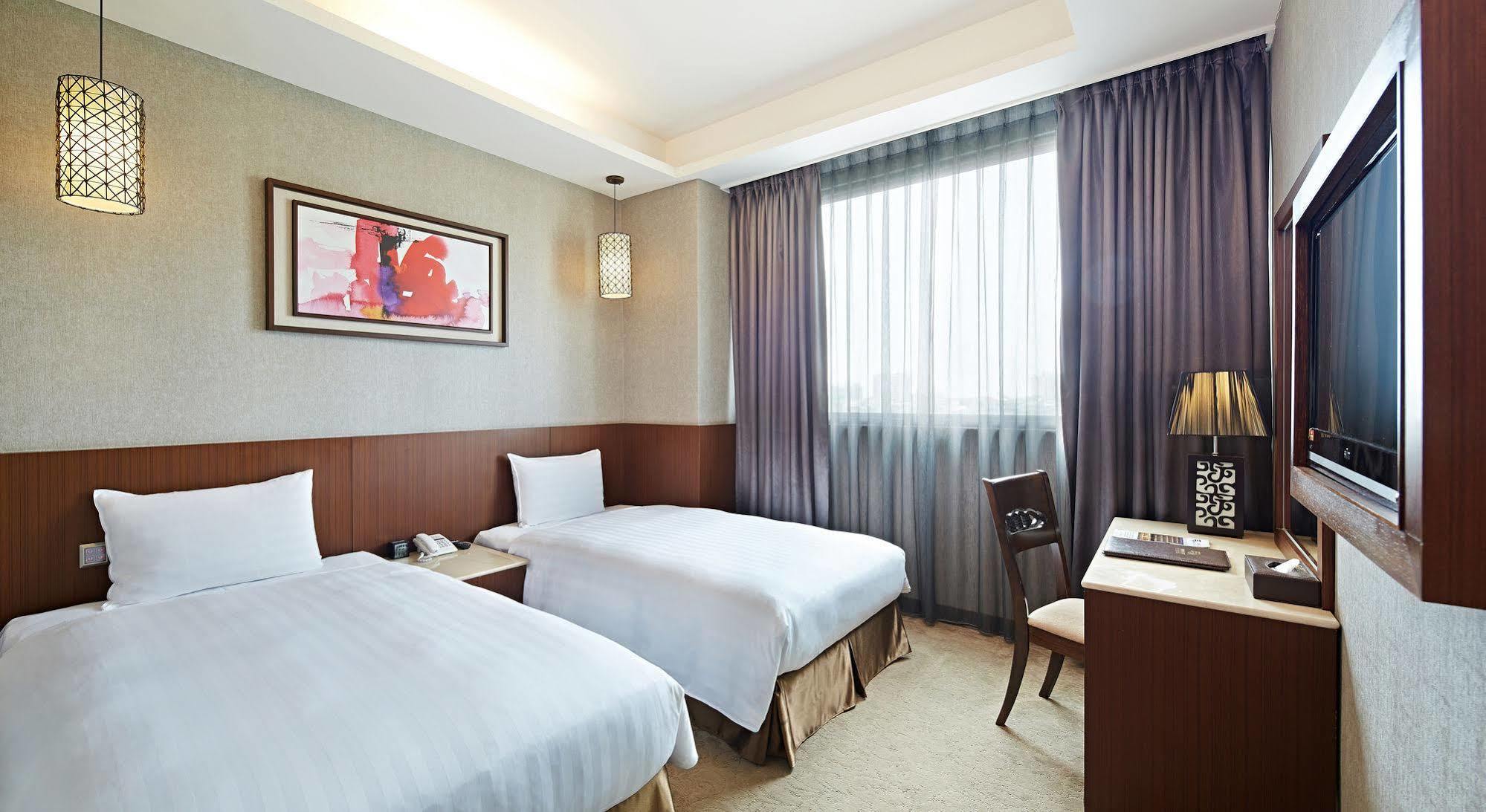 Guanko Hotel Jiayi Zewnętrze zdjęcie